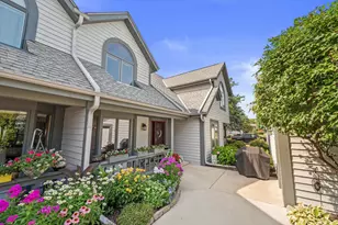 S75W17649 Harbor Cir, Muskego, WI 53150 - Photo 2