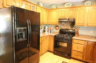 948 Cedar Dr, Burlington, WI 53105 - Photo 12