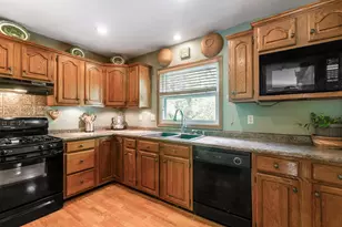 948 Cedar Dr, Burlington, WI 53105 - Photo 10