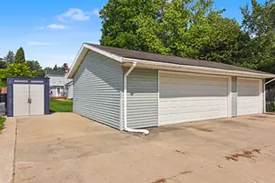 1946 Division St, East Troy, WI 53120 - Photo 16