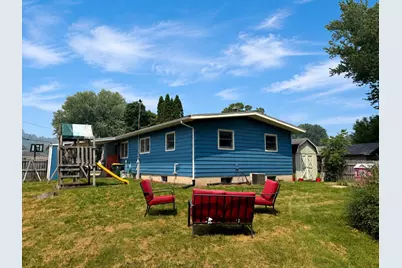 1761  Allison Park Dr, Richland Center, WI 53581 - Photo 2