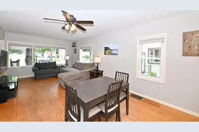 246  North Ave, Hartland, WI 53029 - Photo 8