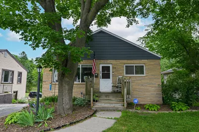 246  North Ave, Hartland, WI 53029 - Photo 2