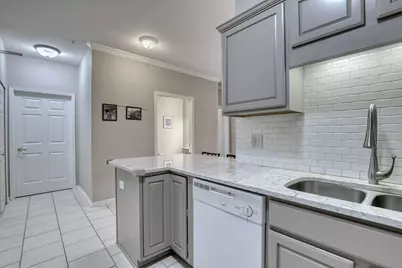 13060 W Bluemound Rd #108, Elm Grove, WI 53122 - Photo 4