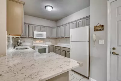 13060 W Bluemound Rd #108, Elm Grove, WI 53122 - Photo 2