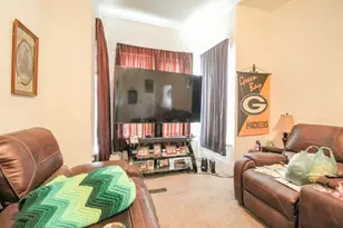 404 Grove St, Fort Atkinson, WI 53538 - Photo 2