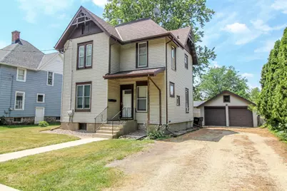 404/406  Grove St, Fort Atkinson, WI 53538 - Photo 1