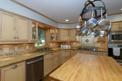 2945  Santa Maria Dr, Brookfield, WI 53005 - Photo 22