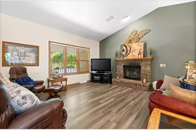 1912  Mapletree Rd, Howards Grove, WI 53083 - Photo 16