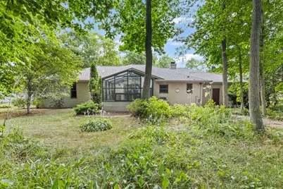 1912  Mapletree Rd, Howards Grove, WI 53083 - Photo 6
