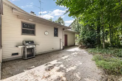 1912  Mapletree Rd, Howards Grove, WI 53083 - Photo 8