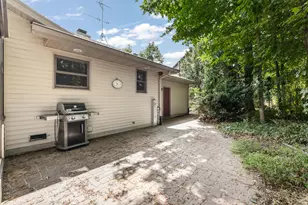 1912 Mapletree Rd, Howards Grove, WI 53083 - Photo 8