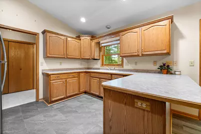 1912  Mapletree Rd, Howards Grove, WI 53083 - Photo 18