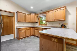 1912 Mapletree Rd, Howards Grove, WI 53083 - Photo 18