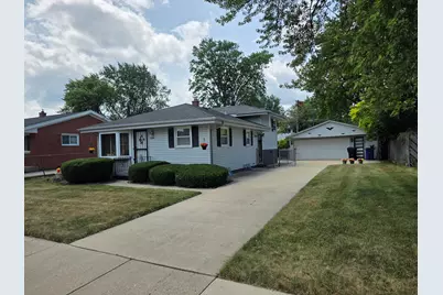3244  Debra Ln, Racine, WI 53403 - Photo 2