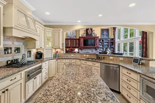 1835 Hickory Hill, Geneva, WI 53147 - Photo 10