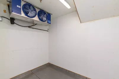 715 S 5th St, Milwaukee, WI 53204 - Photo 16