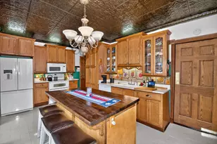 3463 N Bartlett Ave, Milwaukee, WI 53211 - Photo 4