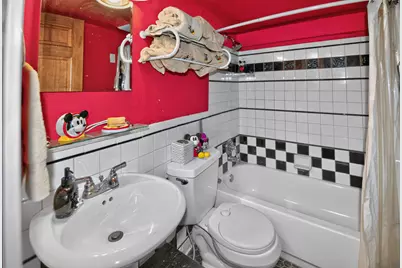 3463 N Bartlett Ave, Milwaukee, WI 53211 - Photo 26