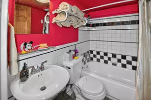 3463 N Bartlett Ave, Milwaukee, WI 53211 - Photo 26