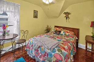 3463 N Bartlett Ave, Milwaukee, WI 53211 - Photo 18