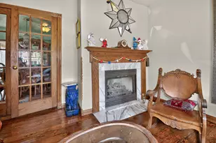 3463 N Bartlett Ave, Milwaukee, WI 53211 - Photo 10