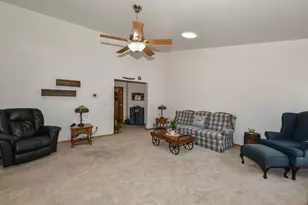 1732 Erin Ln, Waukesha, WI 53188 - Photo 6