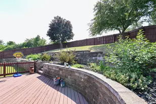 1732 Erin Ln, Waukesha, WI 53188 - Photo 34