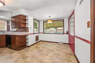 3940 N 80th St, Milwaukee, WI 53222 - Photo 4