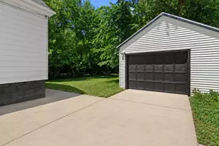 4726 W Eggert Pl., Milwaukee, WI 53218 - Photo 22