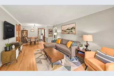 2303 N 81st St #2, Wauwatosa, WI 53213 - Photo 4