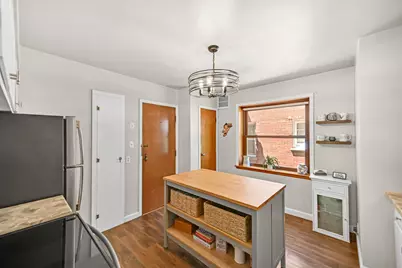 2303 N 81st St #2, Wauwatosa, WI 53213 - Photo 12