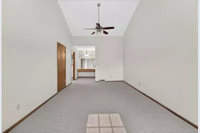 5236  Willowview Rd, Racine, WI 53402 - Photo 14