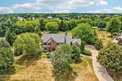 308  Copperfield Dr, Delafield, WI 53018 - Photo 68