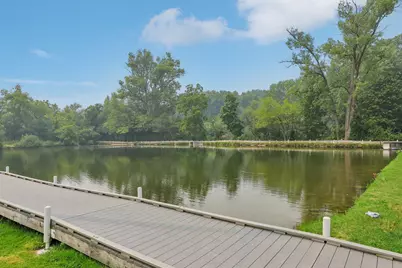 308  Copperfield Dr, Delafield, WI 53018 - Photo 66