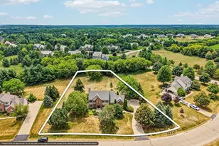 308 Copperfield Dr, Delafield, WI 53018 - Photo 70