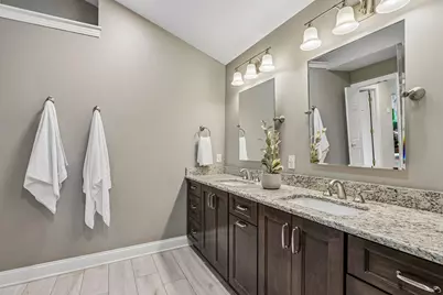 308  Copperfield Dr, Delafield, WI 53018 - Photo 28
