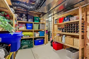 308 Copperfield Dr, Delafield, WI 53018 - Photo 48