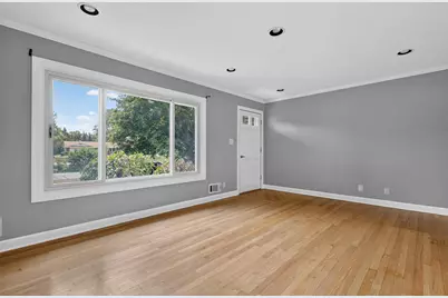 16000 W Santa Rosa Blvd, New Berlin, WI 53151 - Photo 18