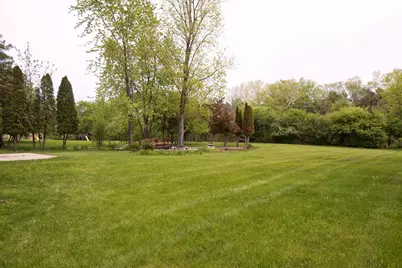 10234 N La Cresta Dr, Mequon, WI 53092 - Photo 24