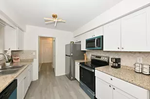 3950 N 58th St, Milwaukee, WI 53216 - Photo 8