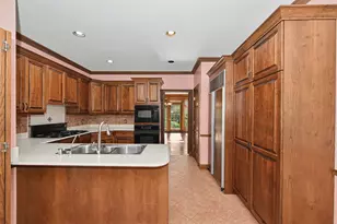 530 Park Cir, Elm Grove, WI 53122 - Photo 26