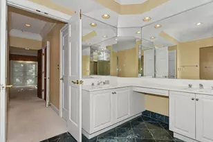 530 Park Cir, Elm Grove, WI 53122 - Photo 36