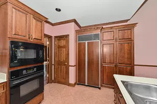 530 Park Cir, Elm Grove, WI 53122 - Photo 24
