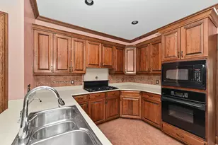 530 Park Cir, Elm Grove, WI 53122 - Photo 28