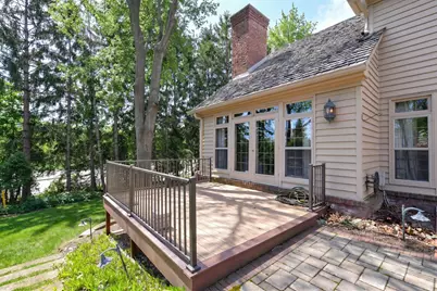 530  Park Cir, Elm Grove, WI 53122 - Photo 52