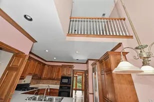 530 Park Cir, Elm Grove, WI 53122 - Photo 28