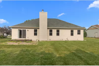 252  Cotton Grass Ln, Walworth, WI 53184 - Photo 4