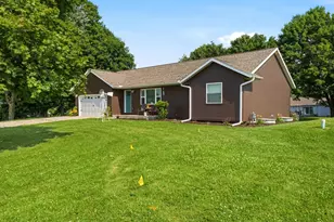 E7608 E Smith Rd, Viroqua, WI 54667 - Photo 2