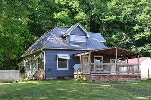 115 4th Ave, Melvina, WI 54619 - Photo 2